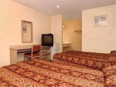 Rodeway National San Diego South Inn 2*