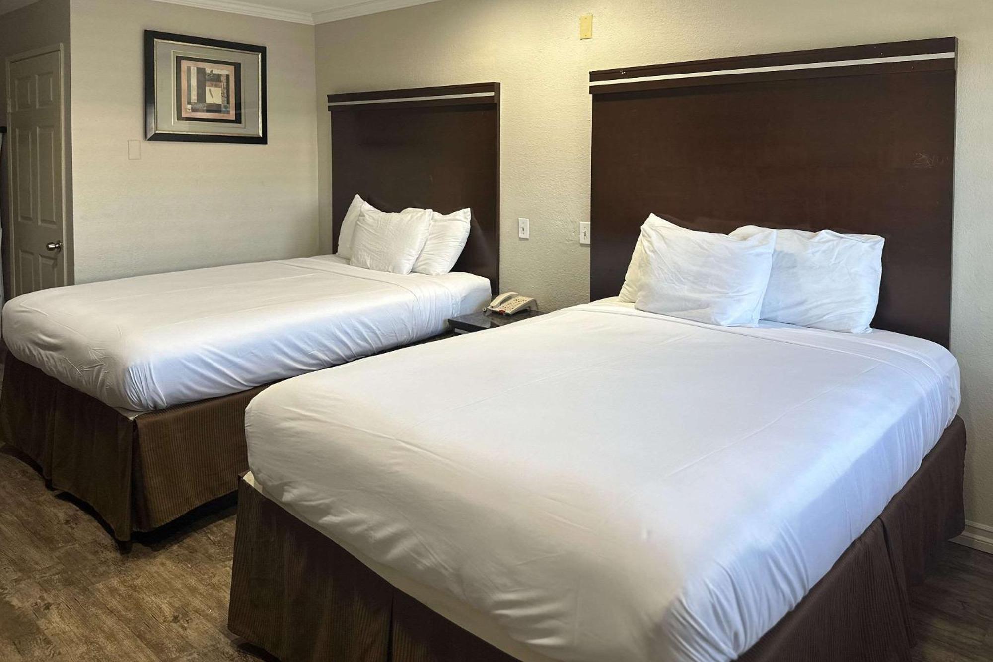Rodeway National San Diego South 2*