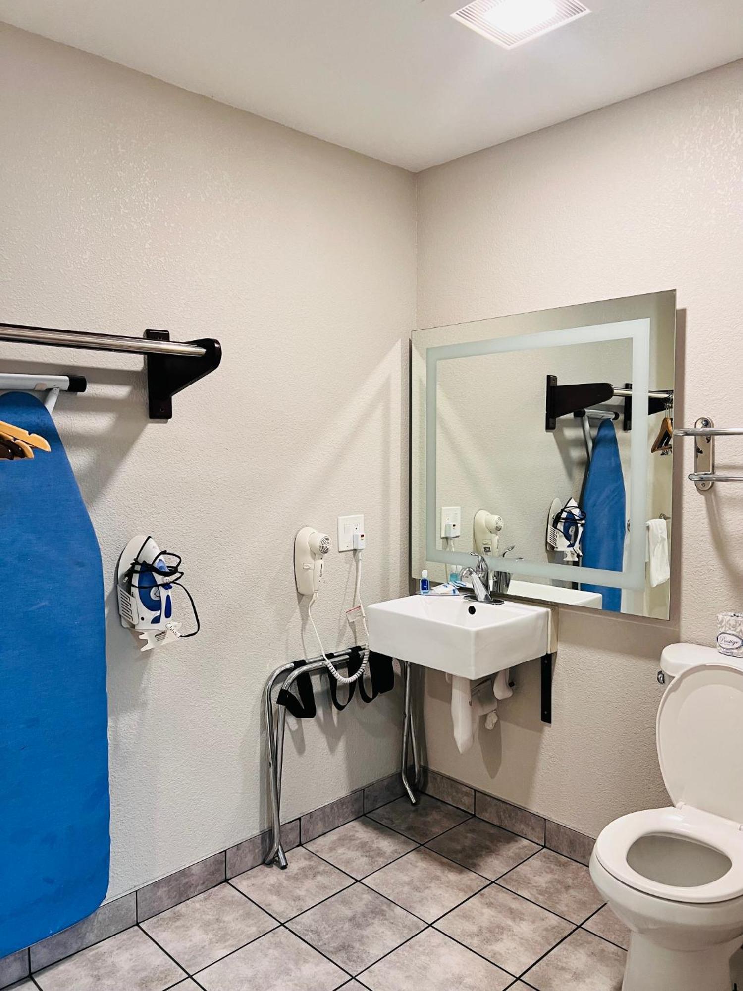 Rodeway National San Diego South 2*