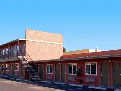 Rodeway National San Diego South Inn